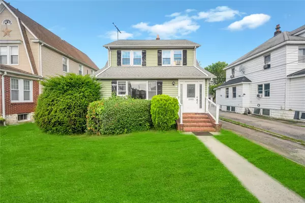 73 Bismark AVE, Valley Stream, NY 11581