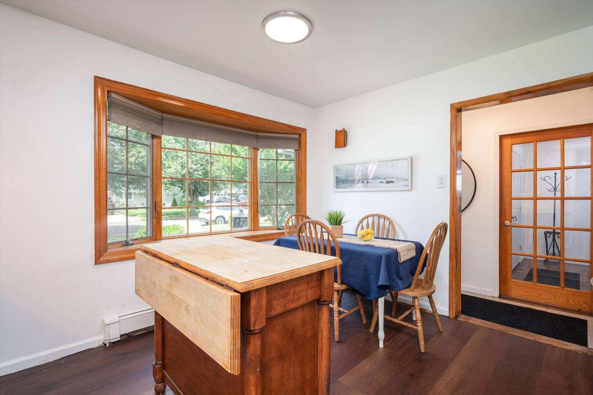 Wantagh, NY 11793,15 Wildflower LN