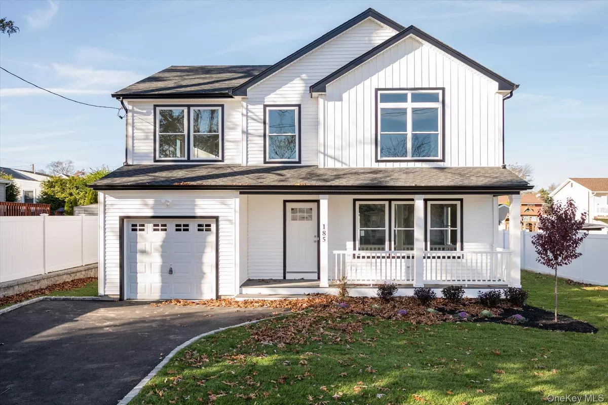 West Babylon, NY 11704,203 Sheffield AVE