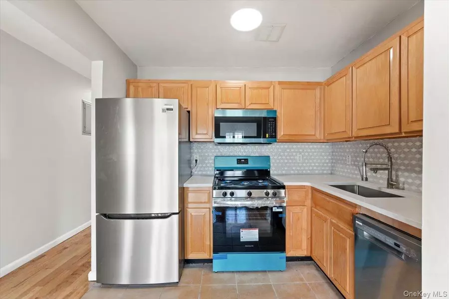 1309 Vreeland AVE, Bronx, NY 10461