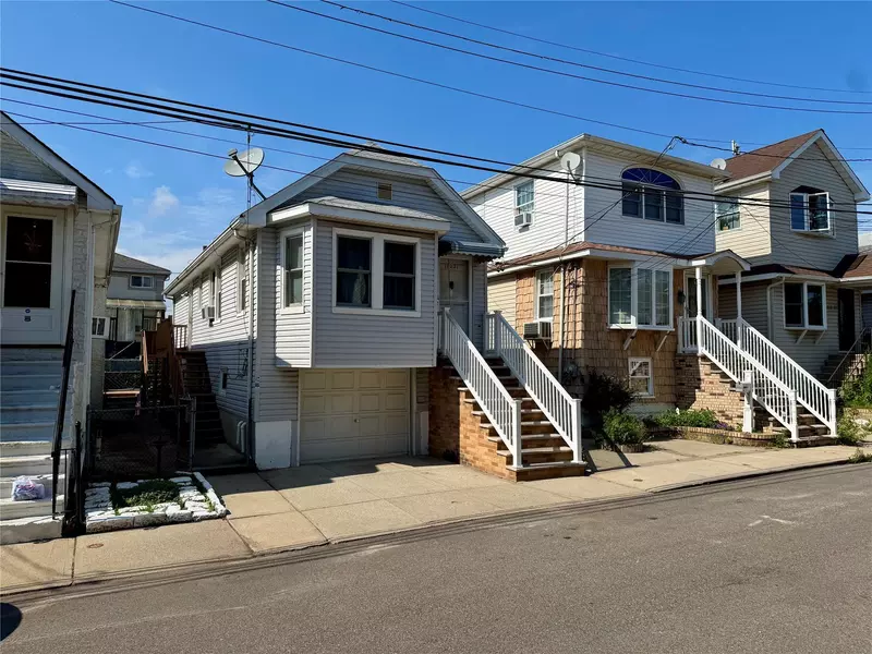 10221 Davenport CT, Howard Beach, NY 11414