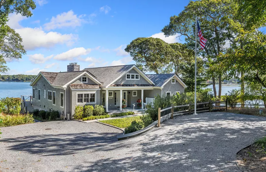 84 Oyster Shores Road, East Hampton, NY 11937