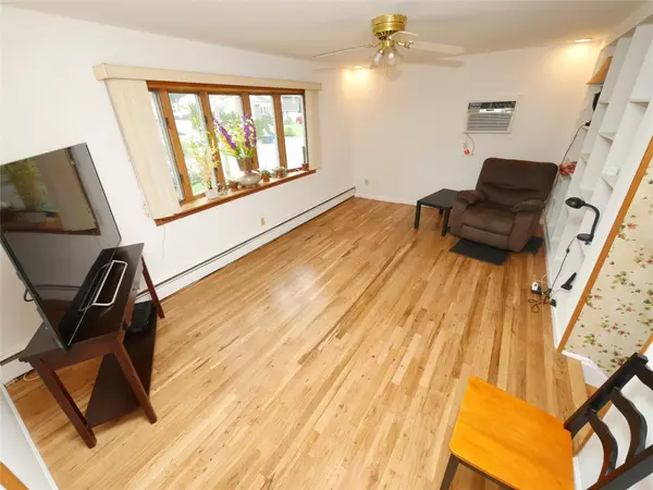 Centereach, NY 11720,11 Starfire DR