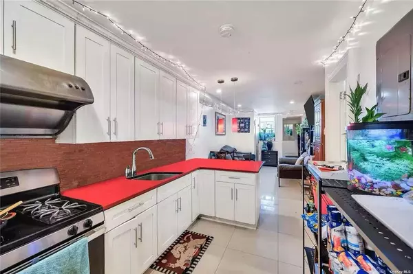 College Point, NY 11356,9-03 127th ST