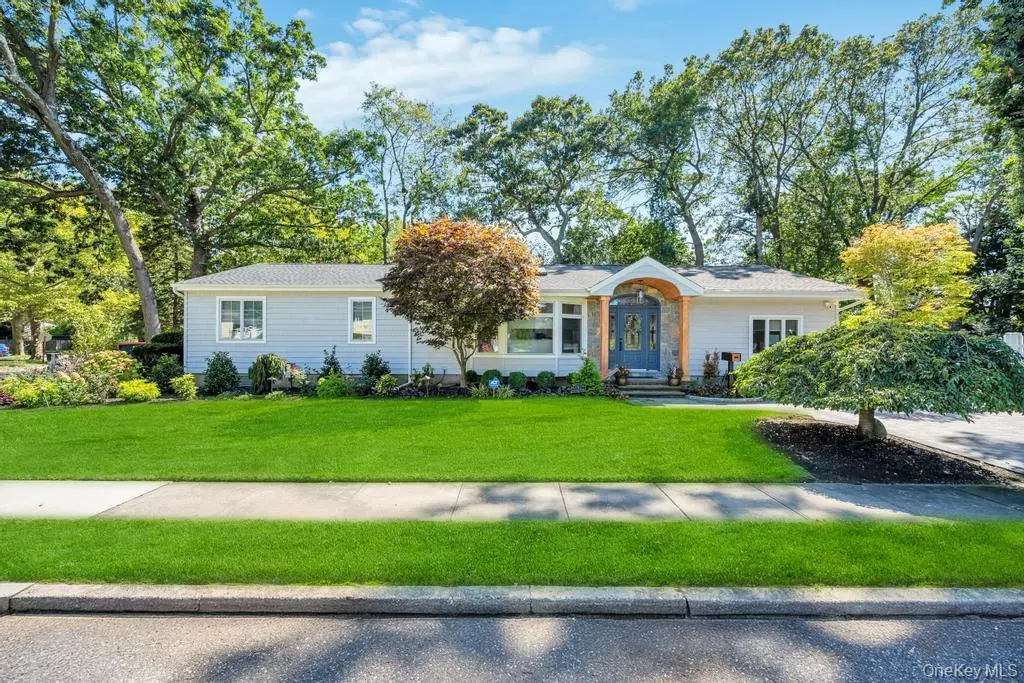 Melville, NY 11747,5 Frostfield PL