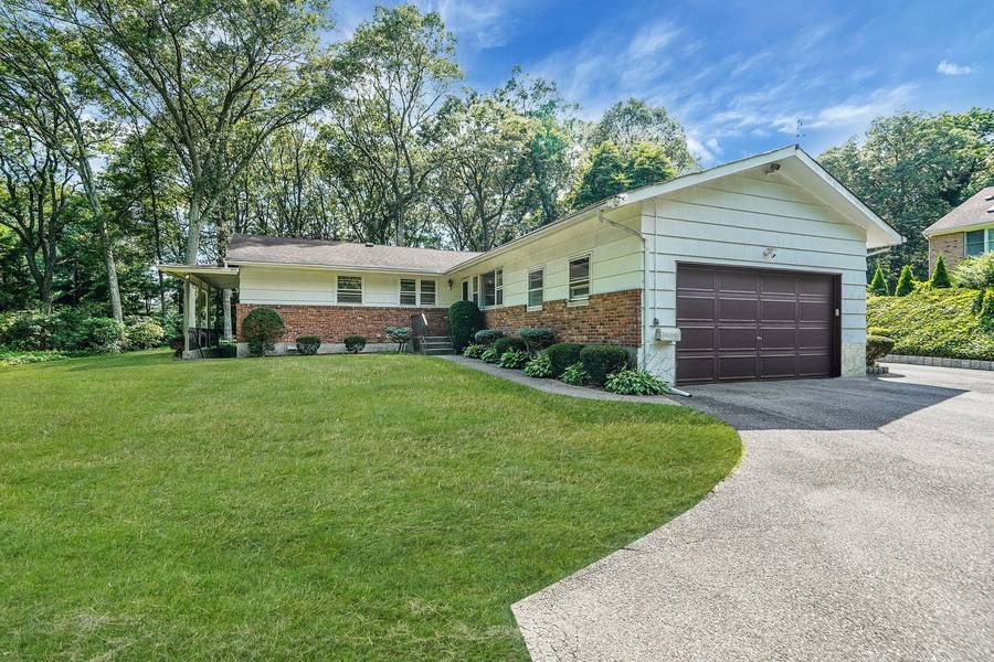 203 Deer Park RD, Dix Hills, NY 11746