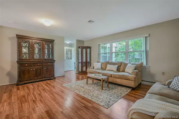 Ridge, NY 11961,310-C Woodbridge DR