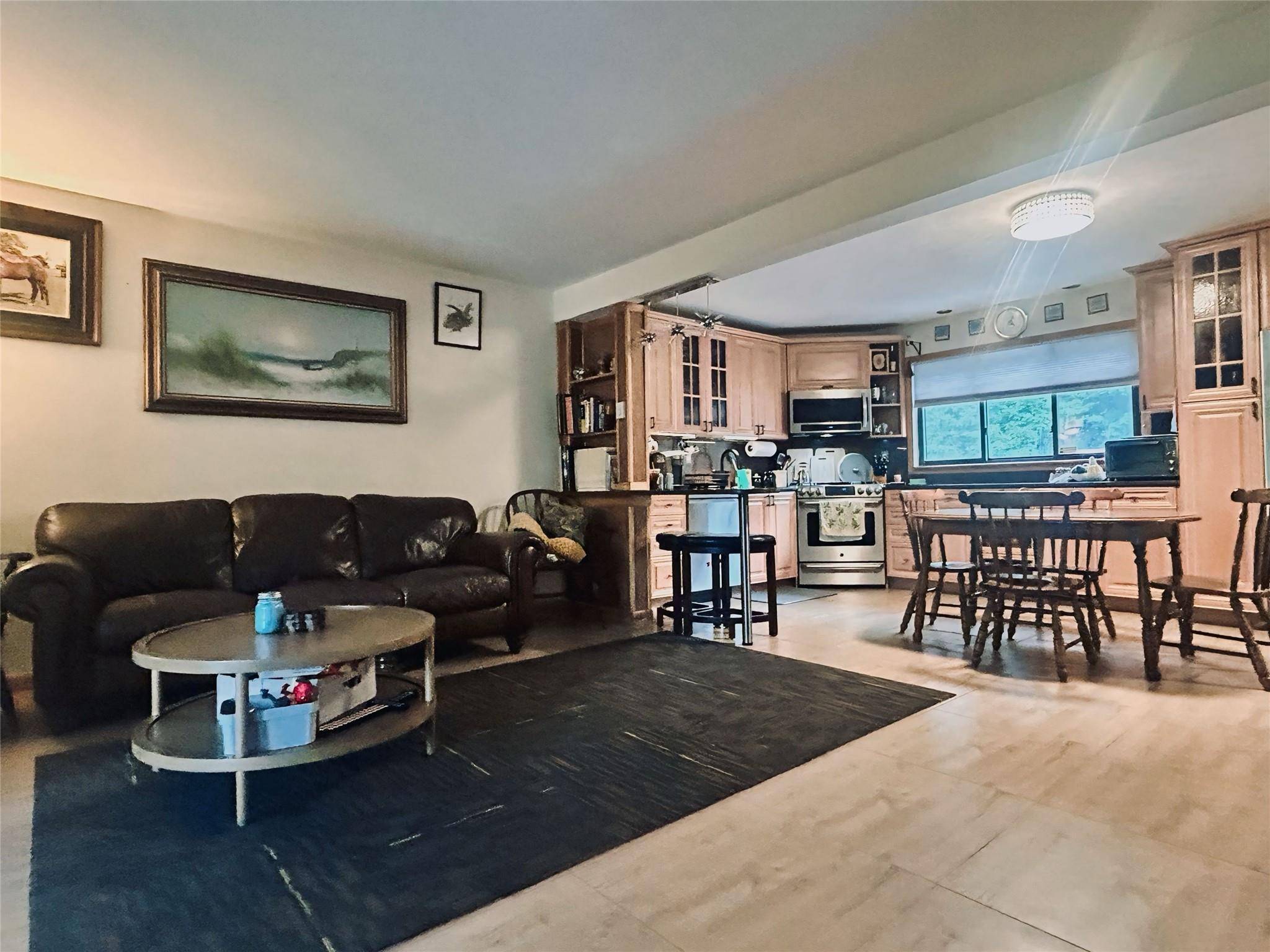 Kiamesha Lake, NY 12751,9 Elizabeth WAY