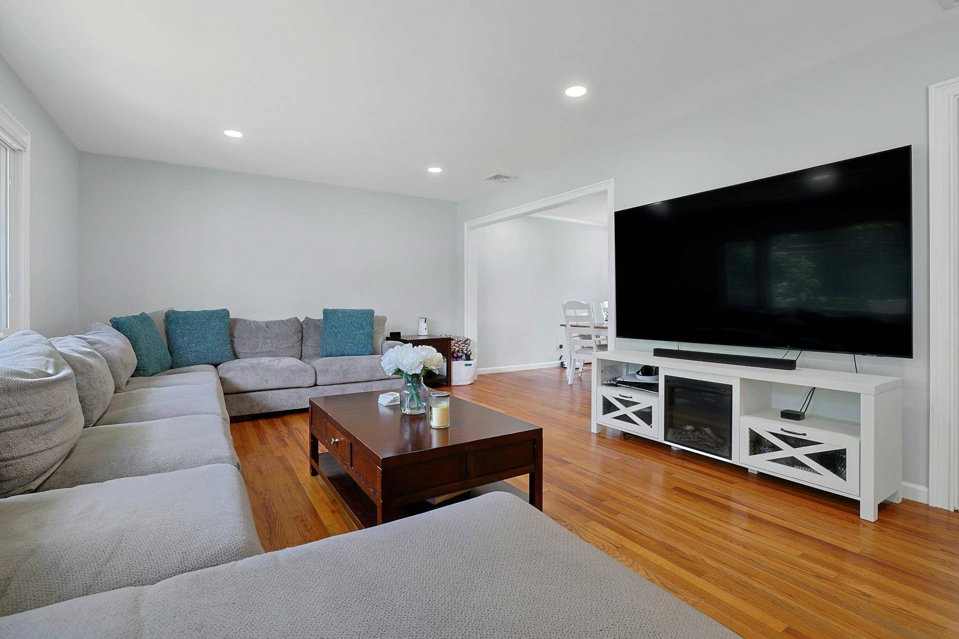 Nanuet, NY 10954,22 Judith ST