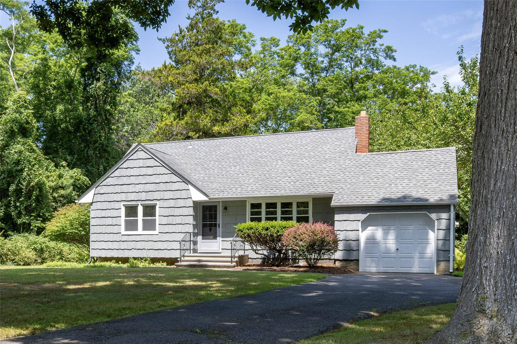 795 Pine Tree RD, Cutchogue, NY 11935