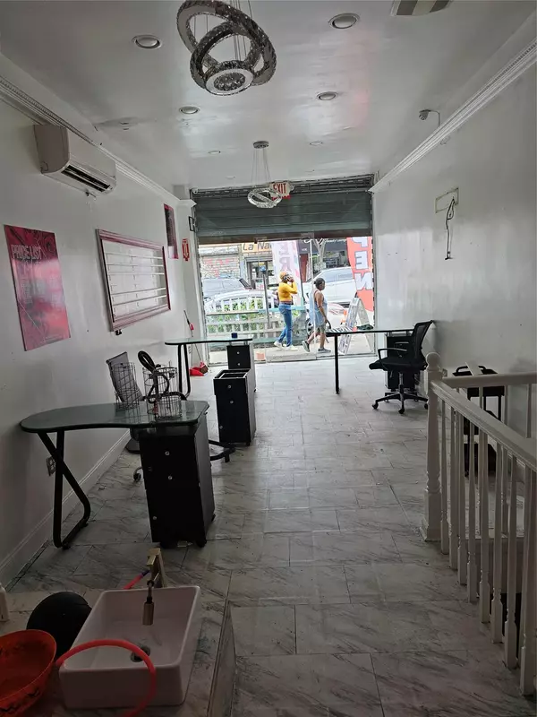 Bronx, NY 10453,114 East 183 Street