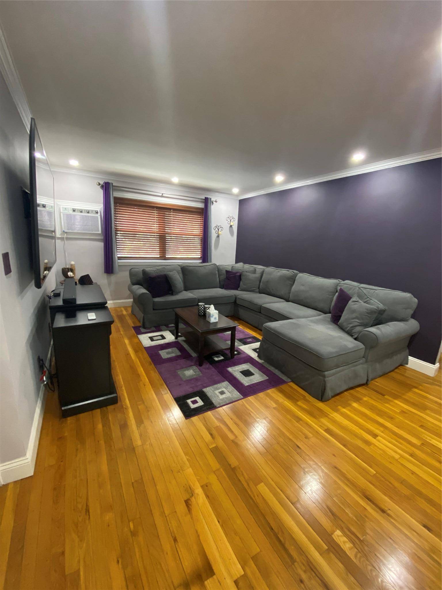 Howard Beach, NY 11414,8011 Shore Pkwy #287