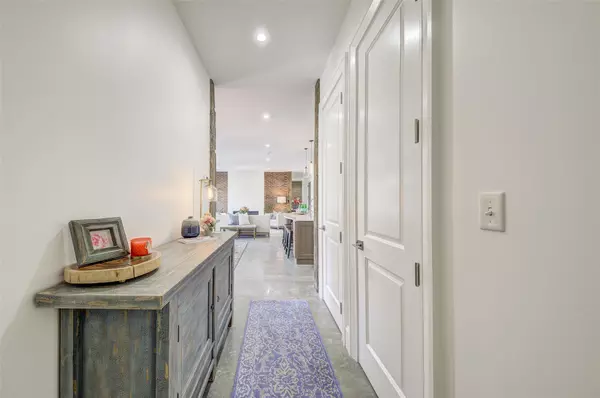 Beacon, NY 12508,226 Main ST #302