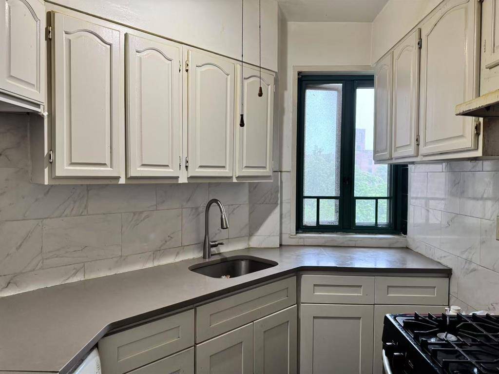 Bronx, NY 10462,1505 Archer RD #6B
