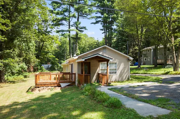 Bloomingburg, NY 12721,6 Farmingdale LN