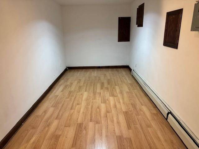 Bronx, NY 10469,1302 Waring #1