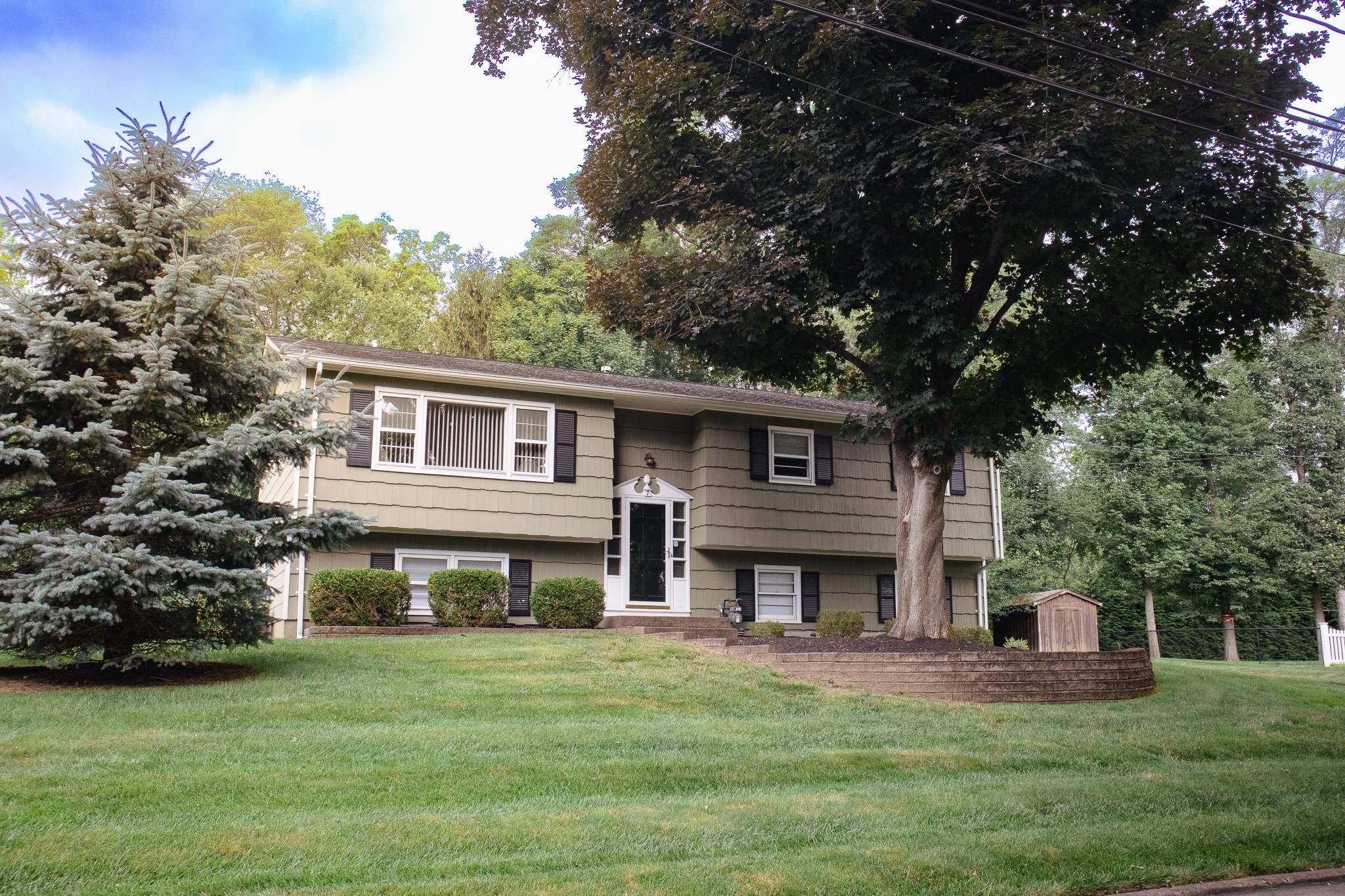 7 Brentwood DR, New City, NY 10956