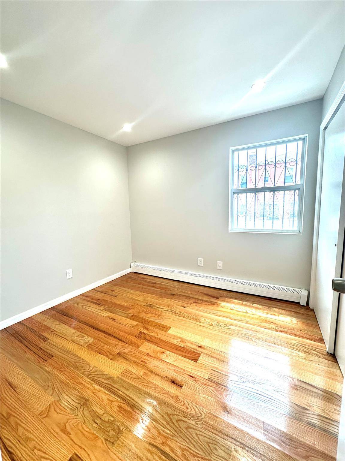 Springfield Gardens, NY 11434,14232 174th ST #1