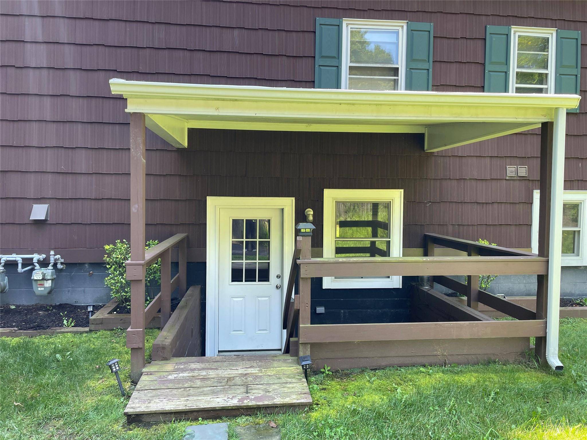 Port Jefferson, NY 11777,328A E Broadway
