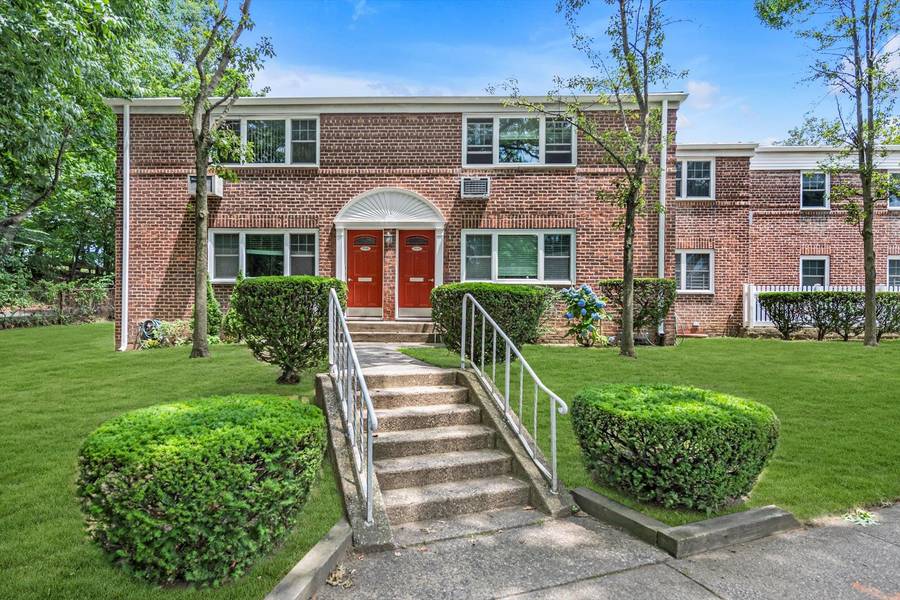 77-17 Springfield BLVD #B, Bayside, NY 11364