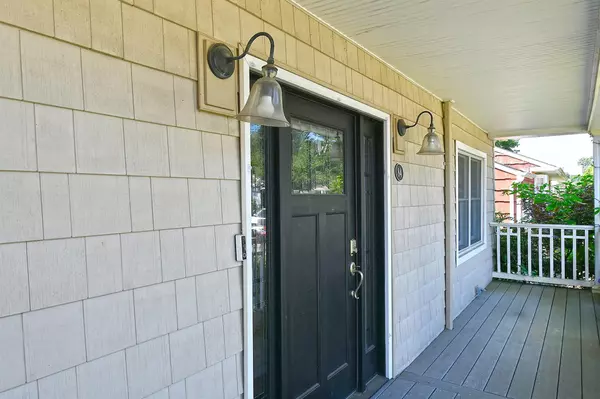East Northport, NY 11731,84 Franklin AVE