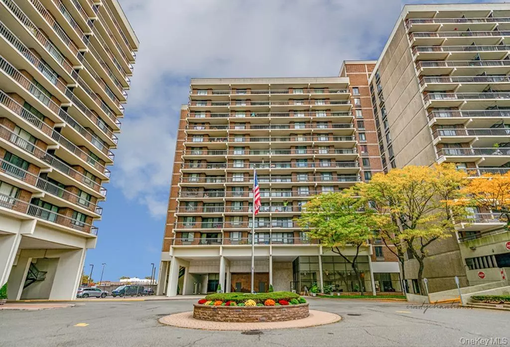 Flushing, NY 11367,152-18 Union TPKE #1P