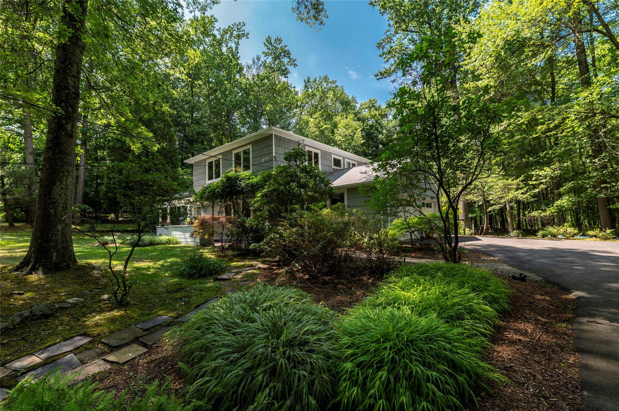 Nyack, NY 10960,204 Radcliff DR