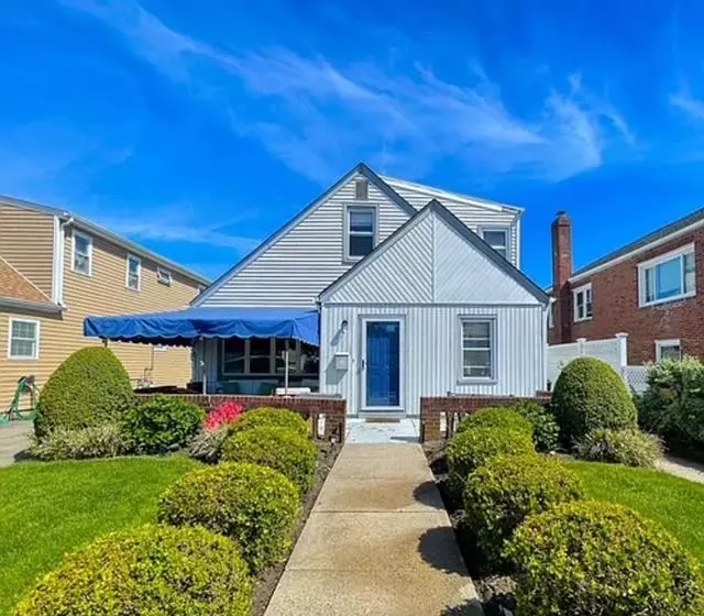 535 W Walnut ST, Long Beach, NY 11561