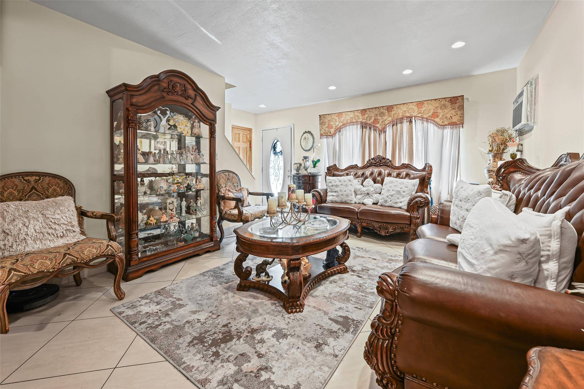 West Hempstead, NY 11552,883 Cleveland ST