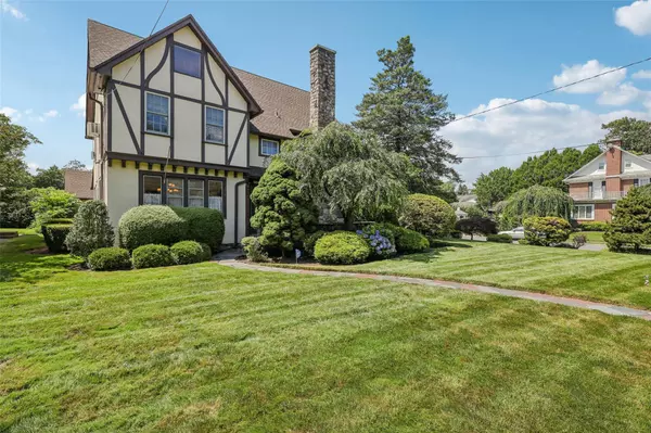 370 Hempstead AVE, Rockville Centre, NY 11570