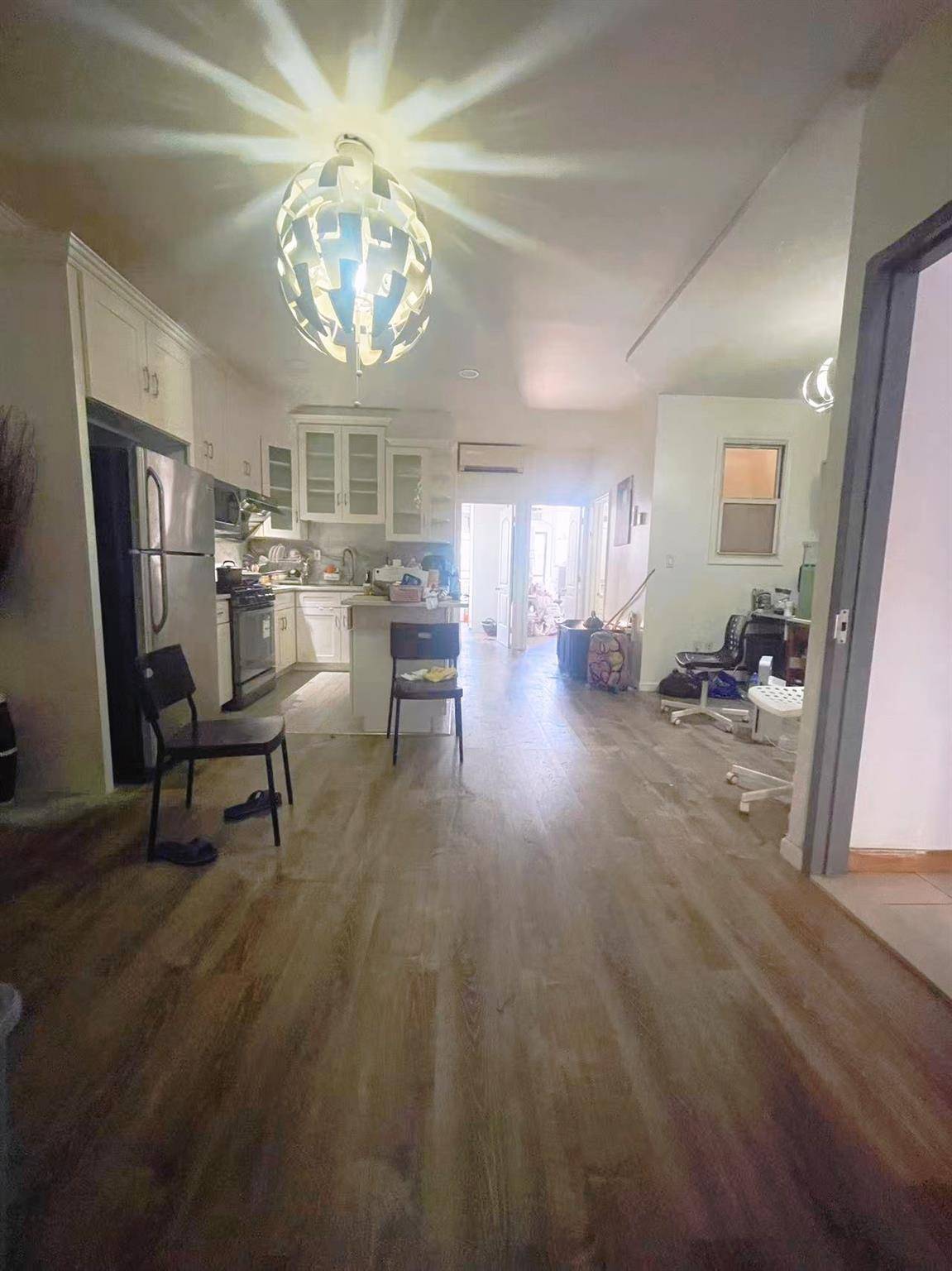 Brooklyn, NY 11209,450 73rd ST