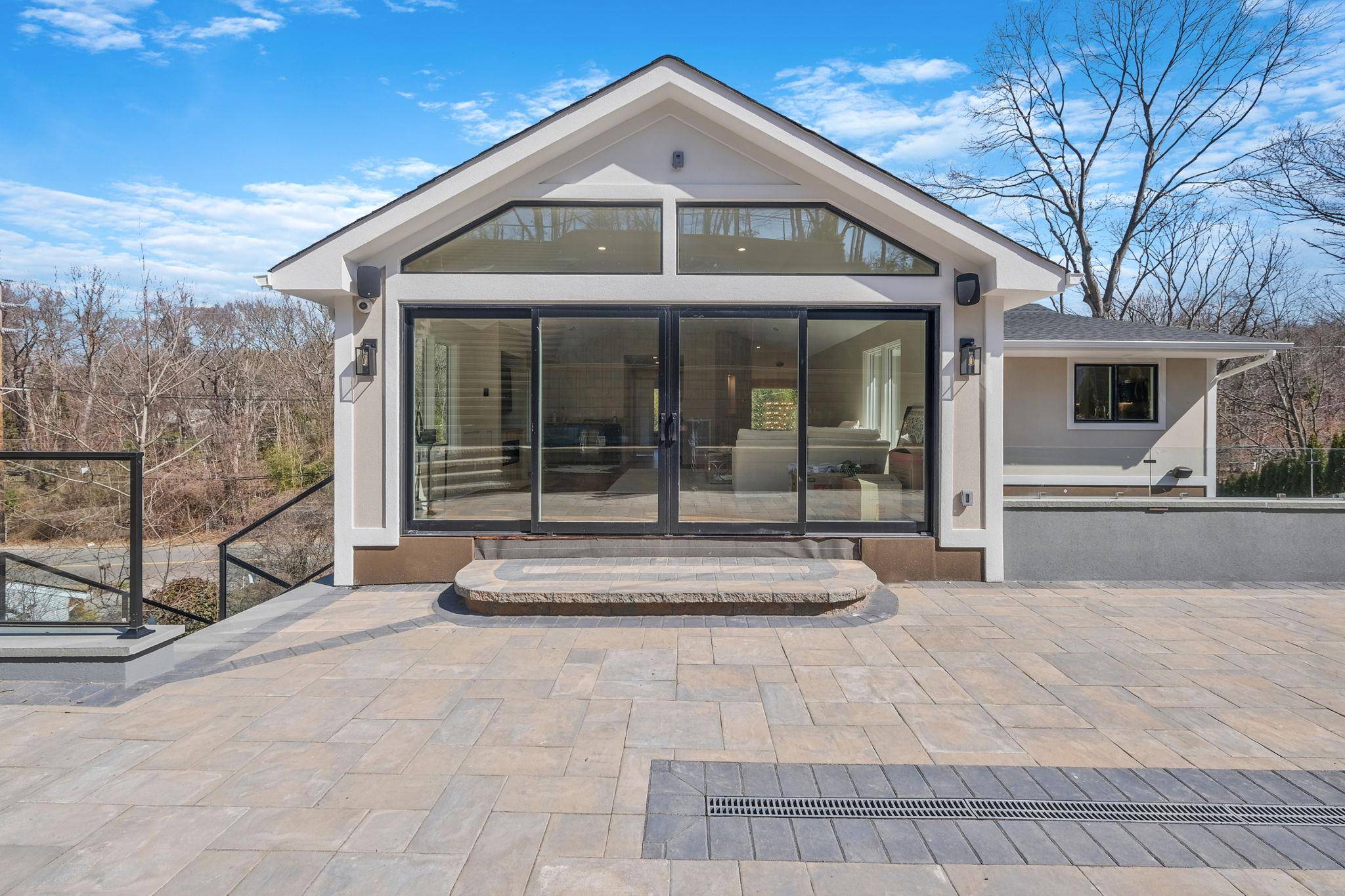 East Norwich, NY 11732,150 Sugar Toms LN