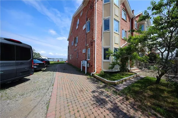 Rockaway Park, NY 11693,8918 Beach Channel DR