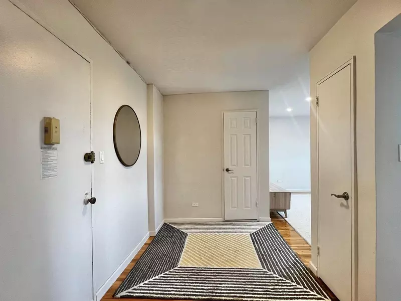 210-50 41st AVE #6B, Bayside, NY 11361