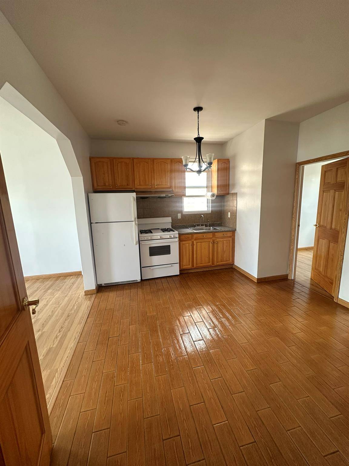 Flushing, NY 11378,58-31 71st Street ##2