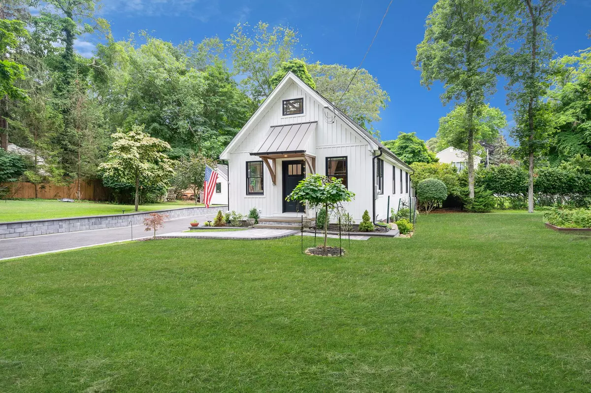 Wading River, NY 11792,117 Beach RD