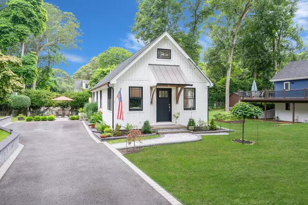 Wading River, NY 11792,117 Beach RD