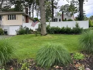 Sound Beach, NY 11789,15 Sayville RD