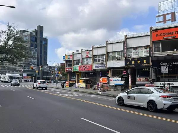 Flushing, NY 11354,35-40 Union St