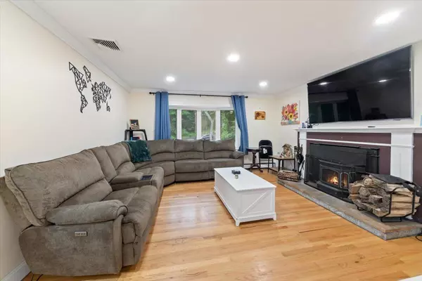 Garrison, NY 10524,100 Upland DR