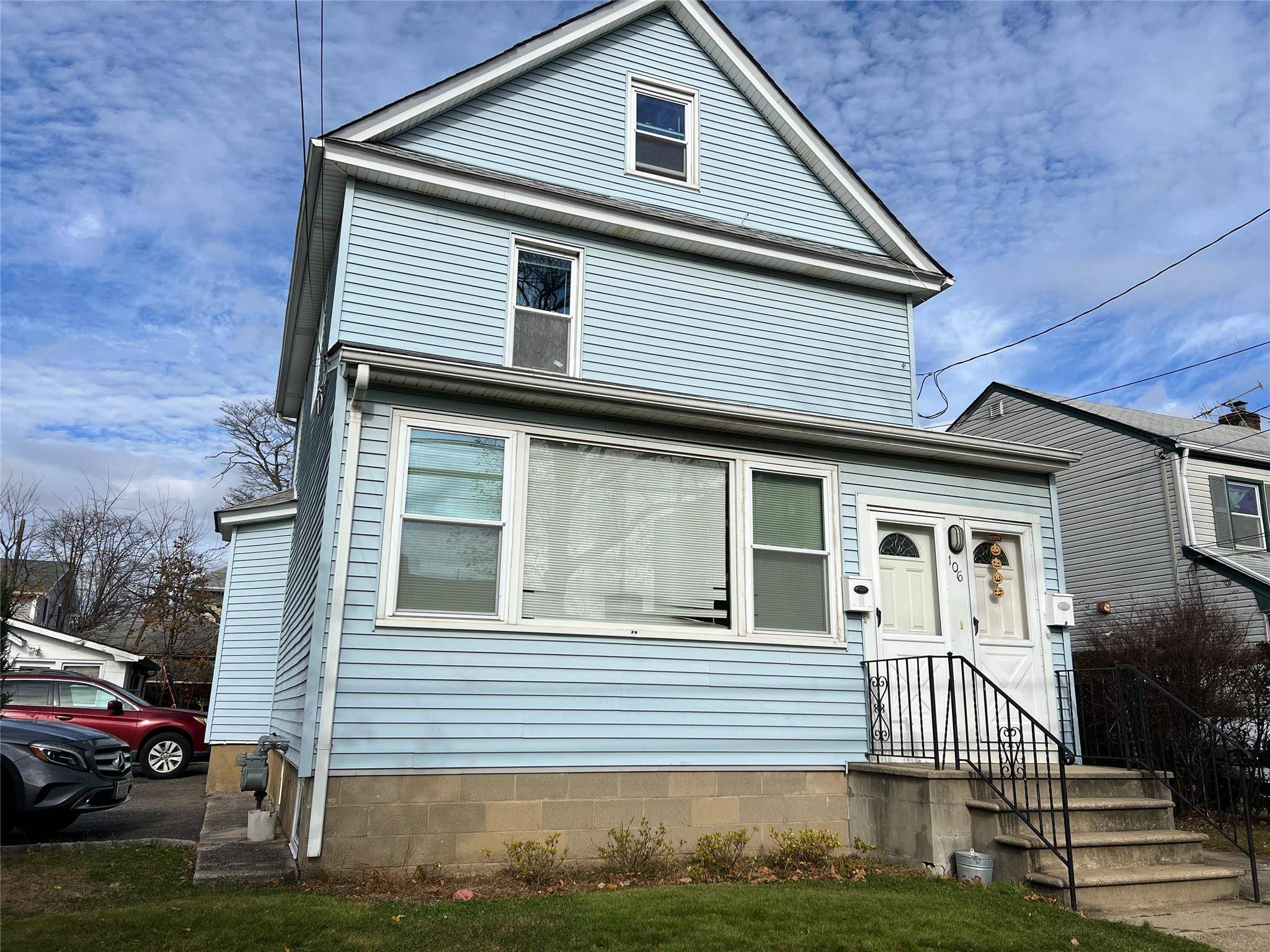 Mineola, NY 11501,106 Jackson AVE #2nd Fl