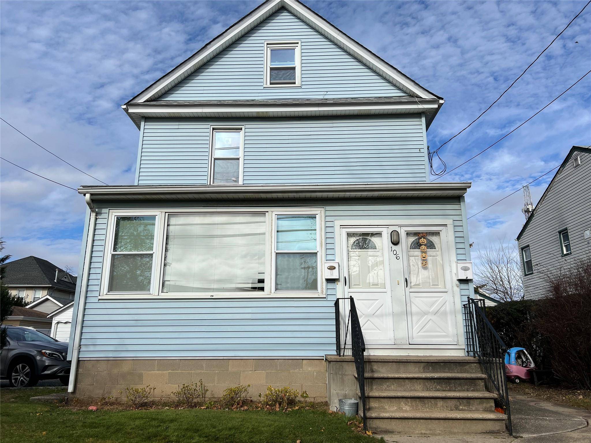 106 Jackson AVE #2nd Fl, Mineola, NY 11501