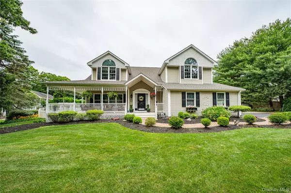 22 Hillside AVE, Saint James, NY 11780