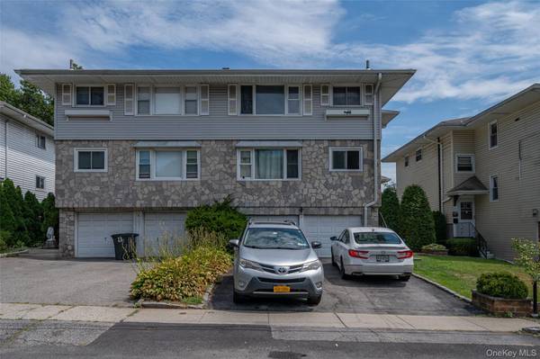 15 Valerie DR, Yonkers, NY 10703
