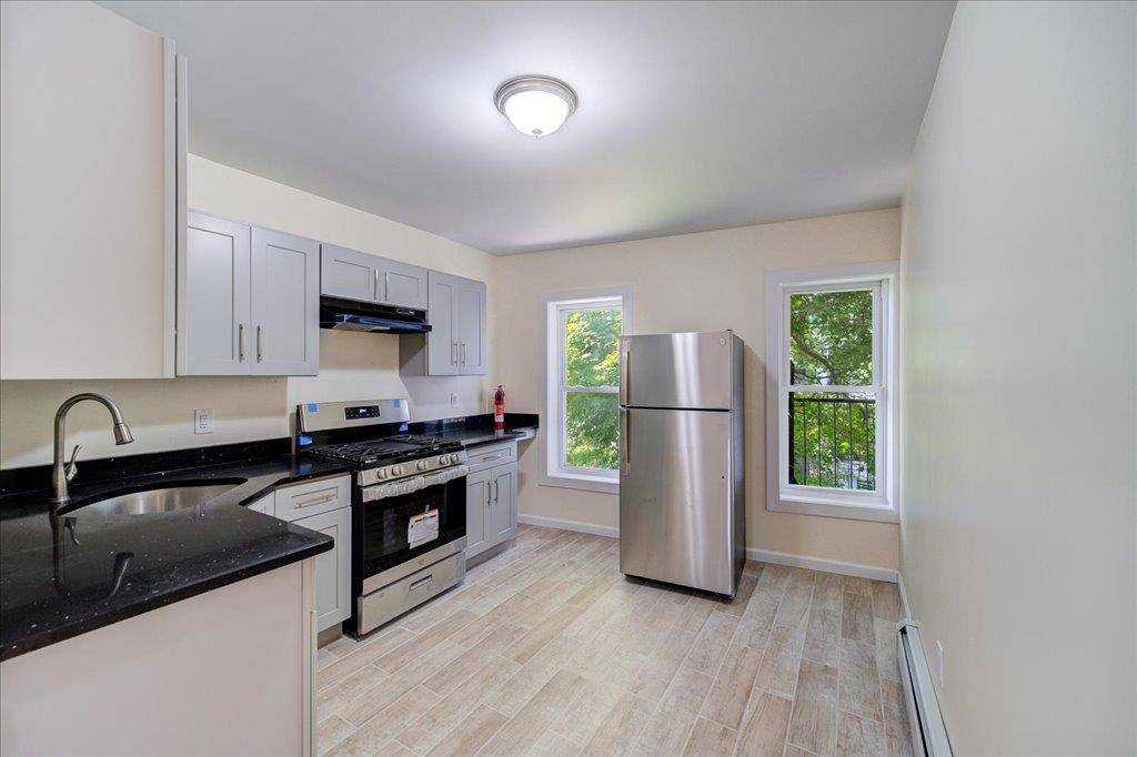 Newburgh, NY 12550,347 Liberty ST