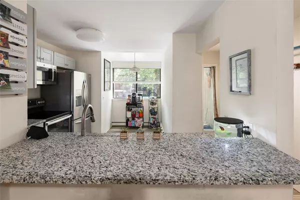 Dobbs Ferry, NY 10522,26 Round Hill RD