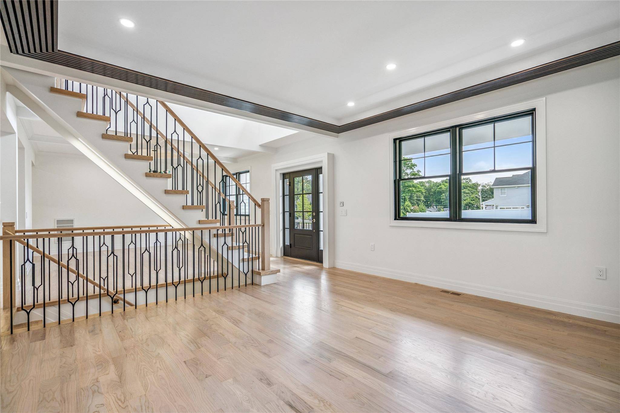 Commack, NY 11725,2 Carmine CT