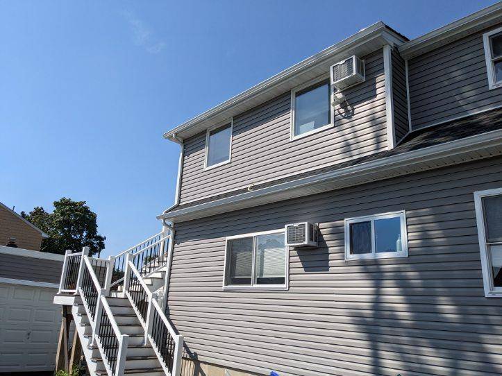 West Babylon, NY 11704,1483 12th ST