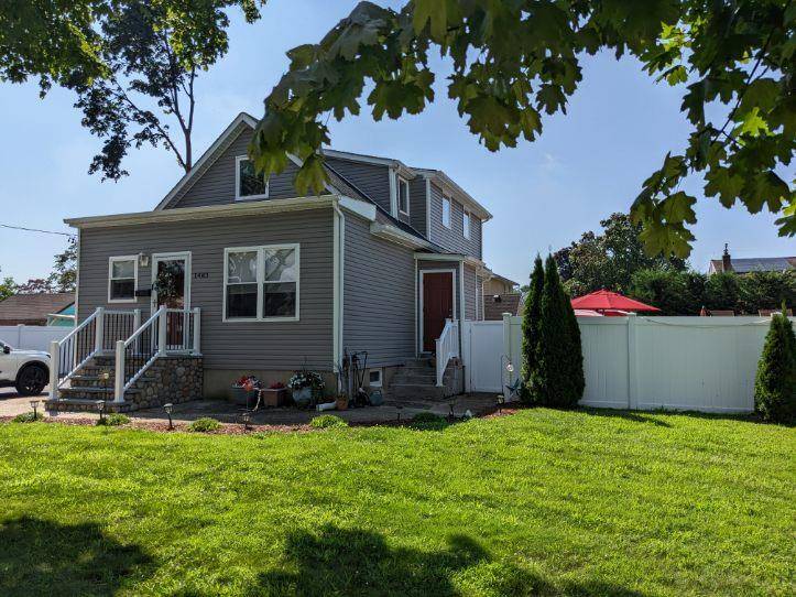 1483 12th ST, West Babylon, NY 11704
