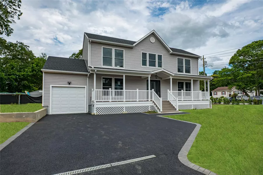 30 Johns Neck RD, Shirley, NY 11967
